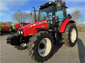Massey Ferguson 5455 KUN 1800 TIMER OG EKSTREM FLOT!