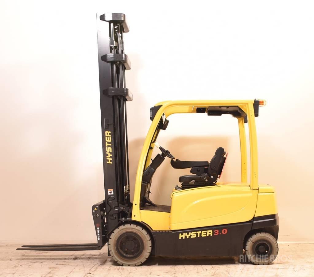 Hyster J3.0XN-80 Stivuitor electric
