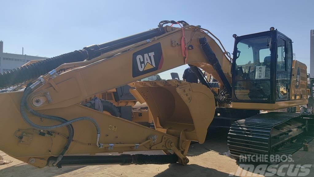 CAT 2018 CAT 320 Excavatoare cu roti