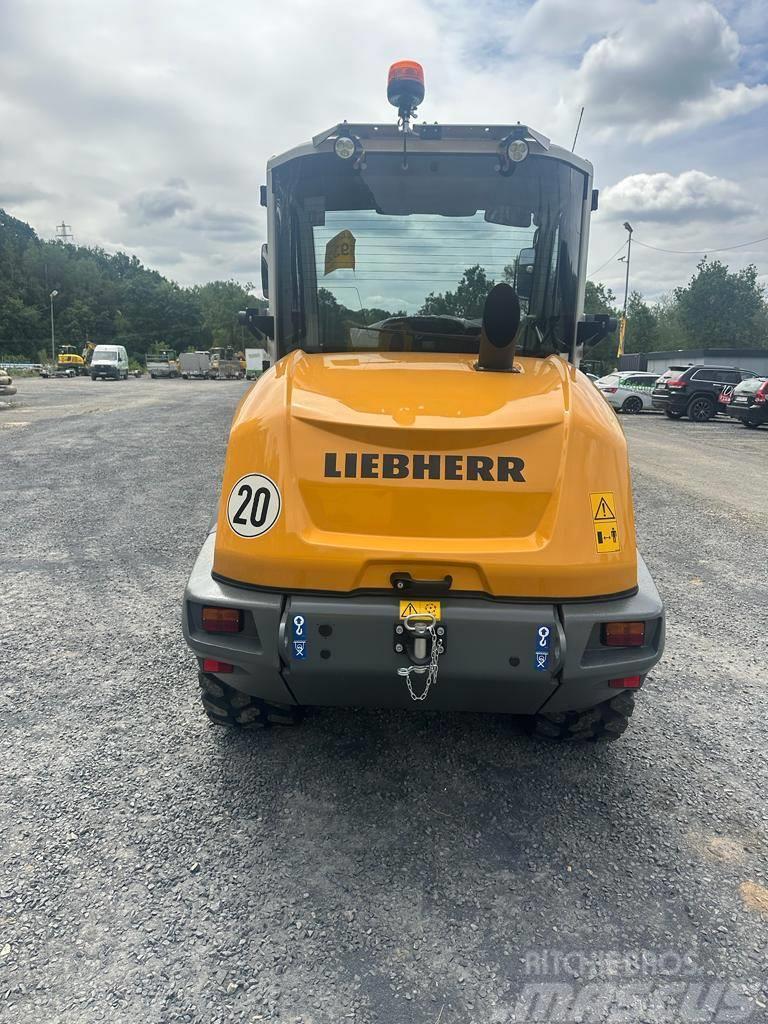 Liebherr L 506 Incarcator pe pneuri