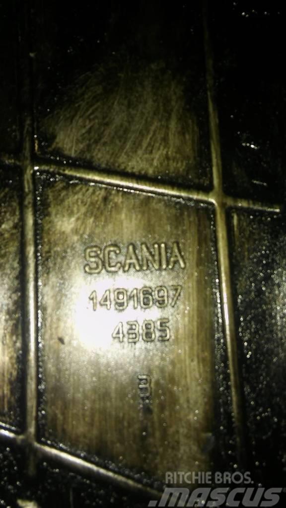 Scania R420 rocker cover 1491697,1517928 Motoare