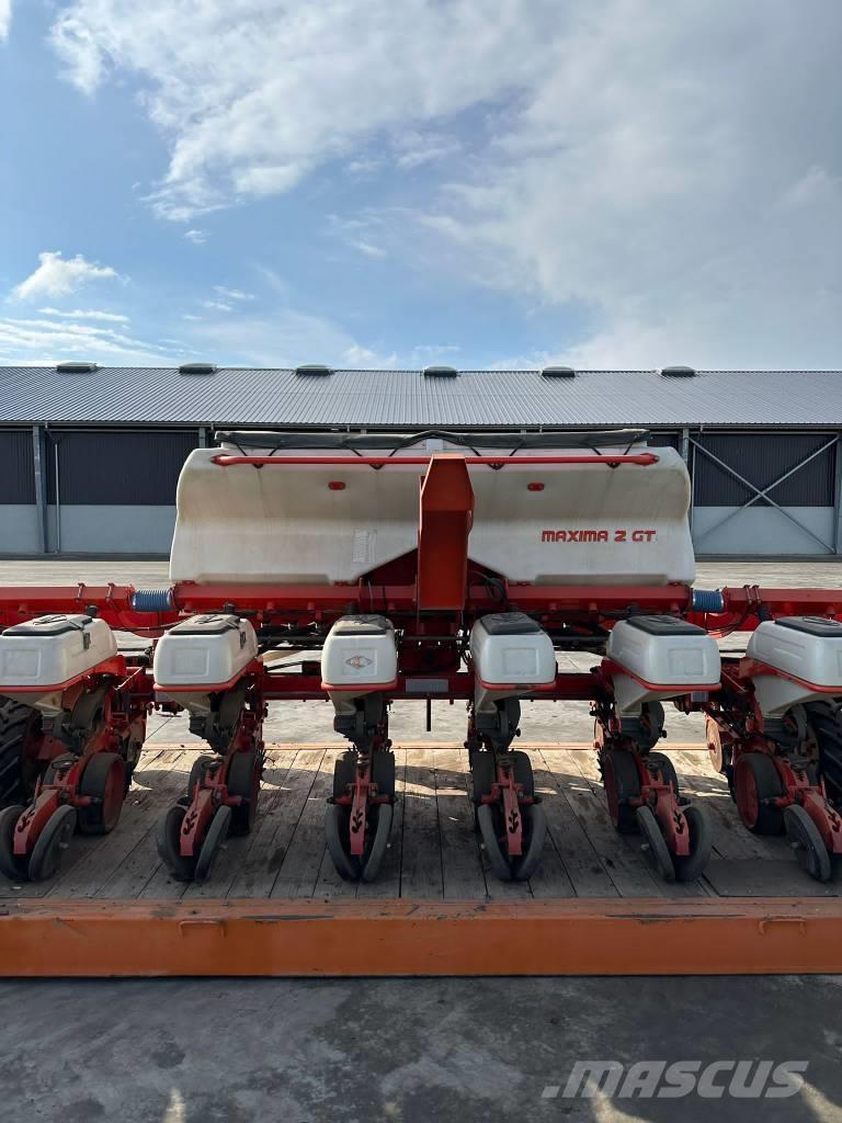 Kuhn Maxima2 12-row Masini cu insamantare precisa