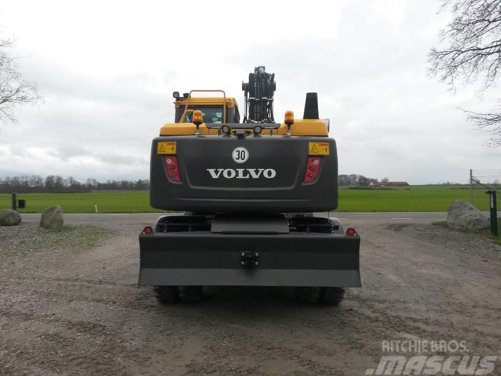 Volvo EW 140 D , Uthyres Excavatoare cu roti