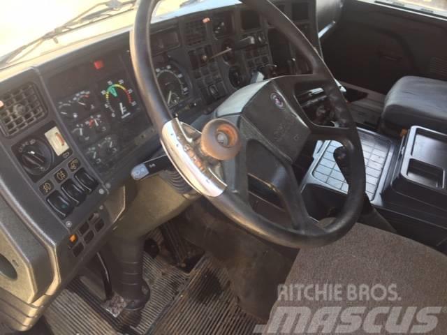 Scania 143-450 Cabine si interior