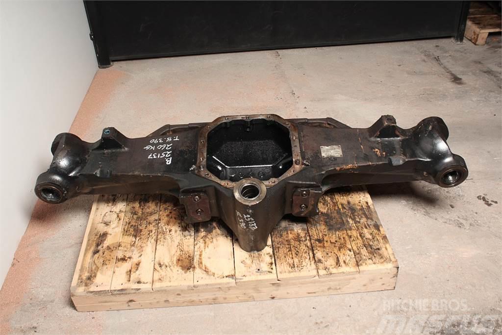 New Holland T8.390 Front axle house Transmisie