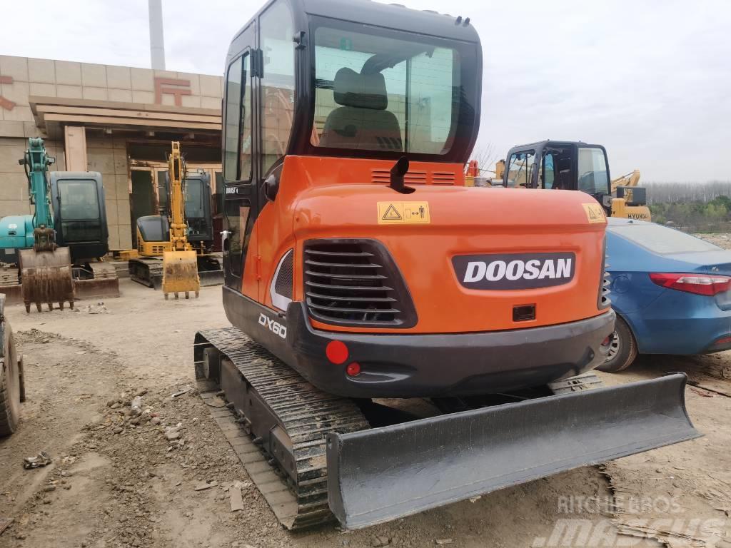Doosan DX 60 Mini excavatoare < 7t