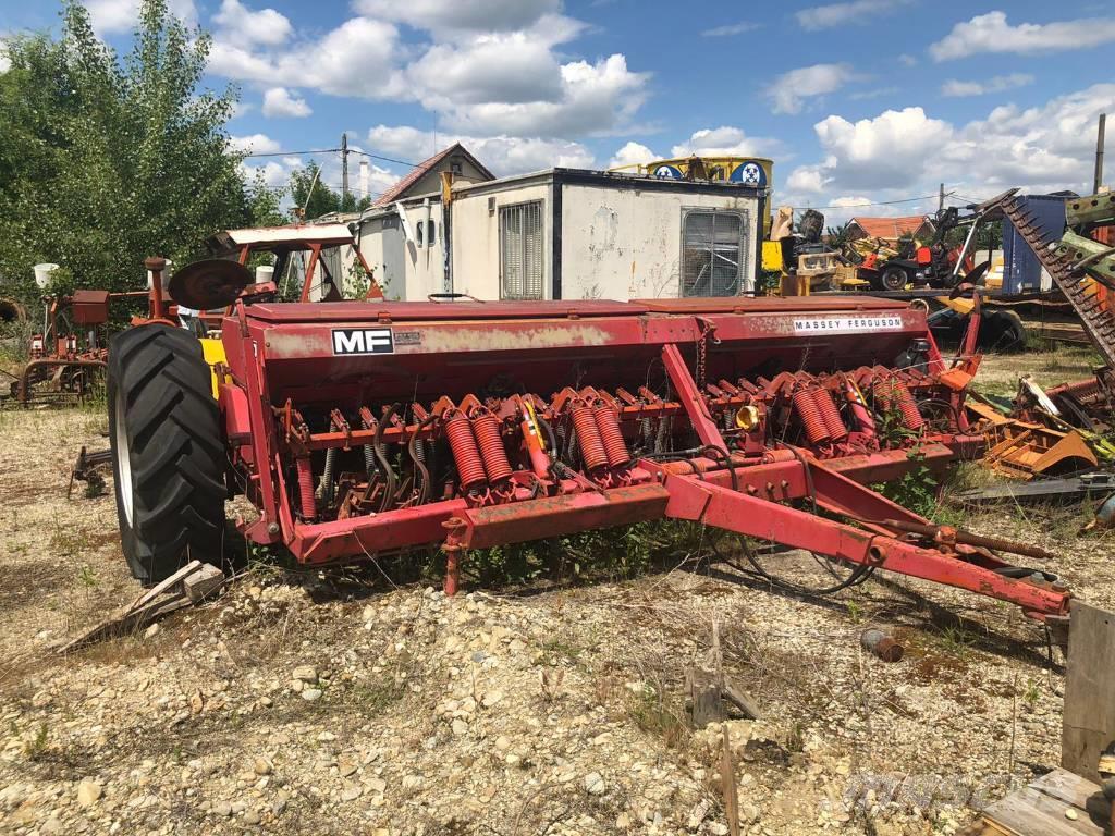 Massey Ferguson MF 30 Semanatoare