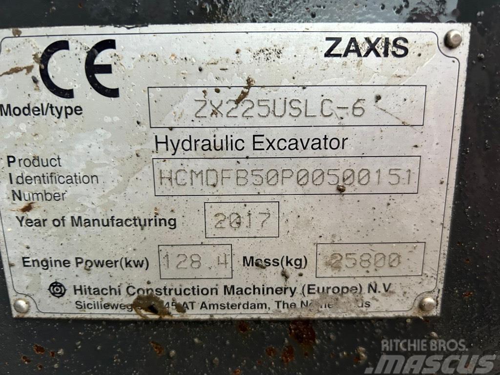 Hitachi ZX225 USLC-6 Excavatoare pe senile