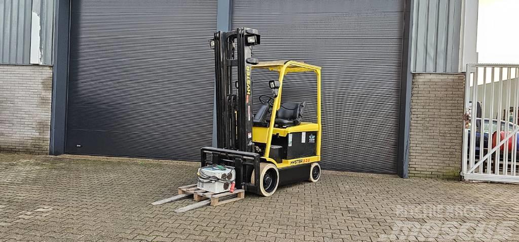 Hyster E 3.20 XM Stivuitor electric