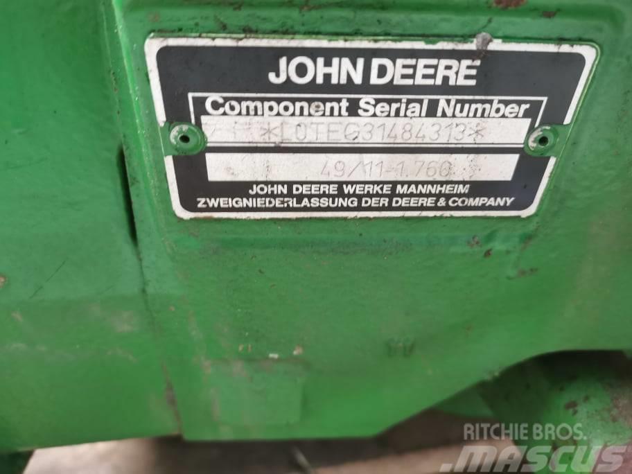 John Deere rear differential 6220 {L166526} Transmisie