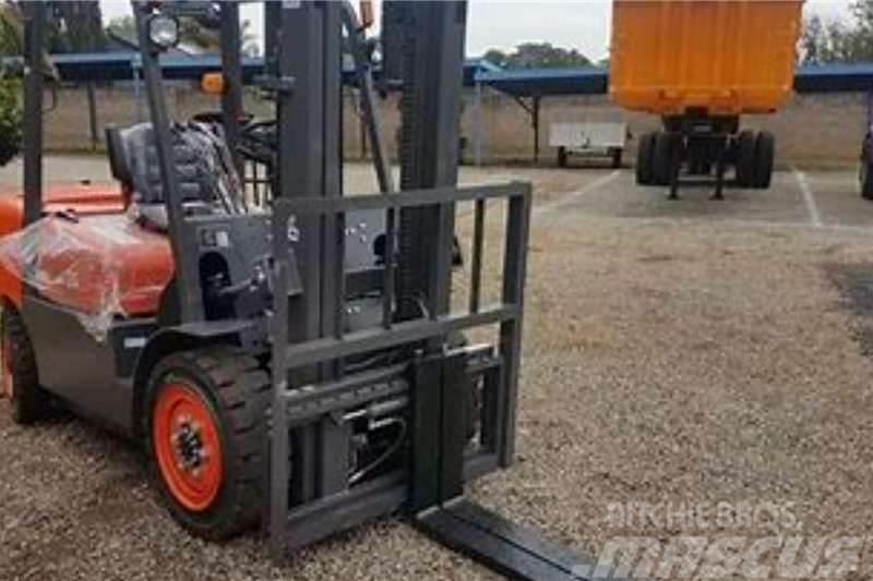  New 2.5 and 3.5 ton standard forklifts available Forklift trucks - others