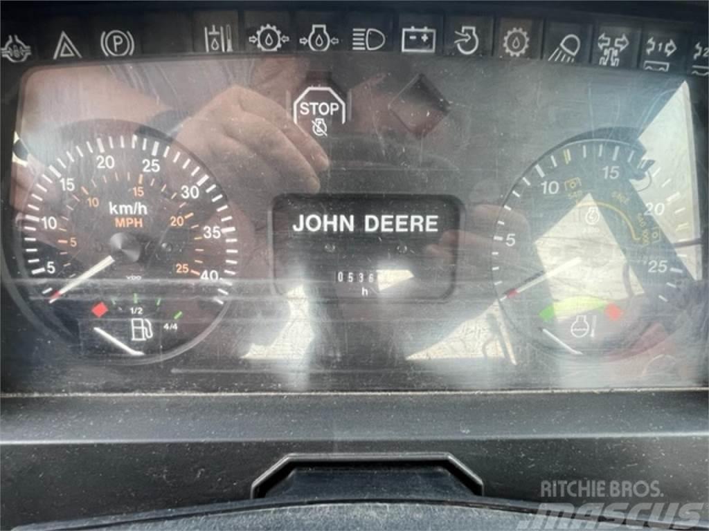 John Deere 6100 Tractoare