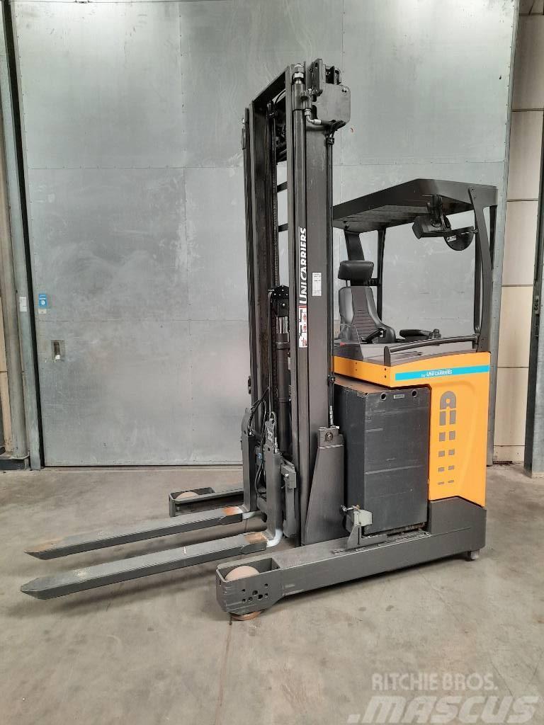 UniCarriers UMS160DTFVXF675 Stivuitor cu catarg retractabil