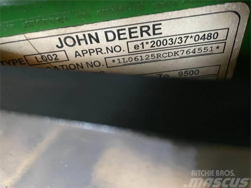 John Deere 6125R Tractoare