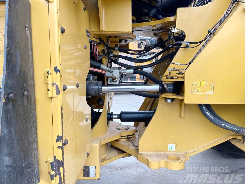 CAT 966M XE - Excellent Condition / Well Maintained Incarcator pe pneuri