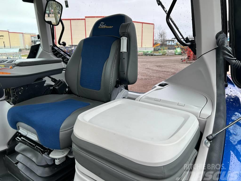 New Holland T7 300 AC PLM Connect Tractoare