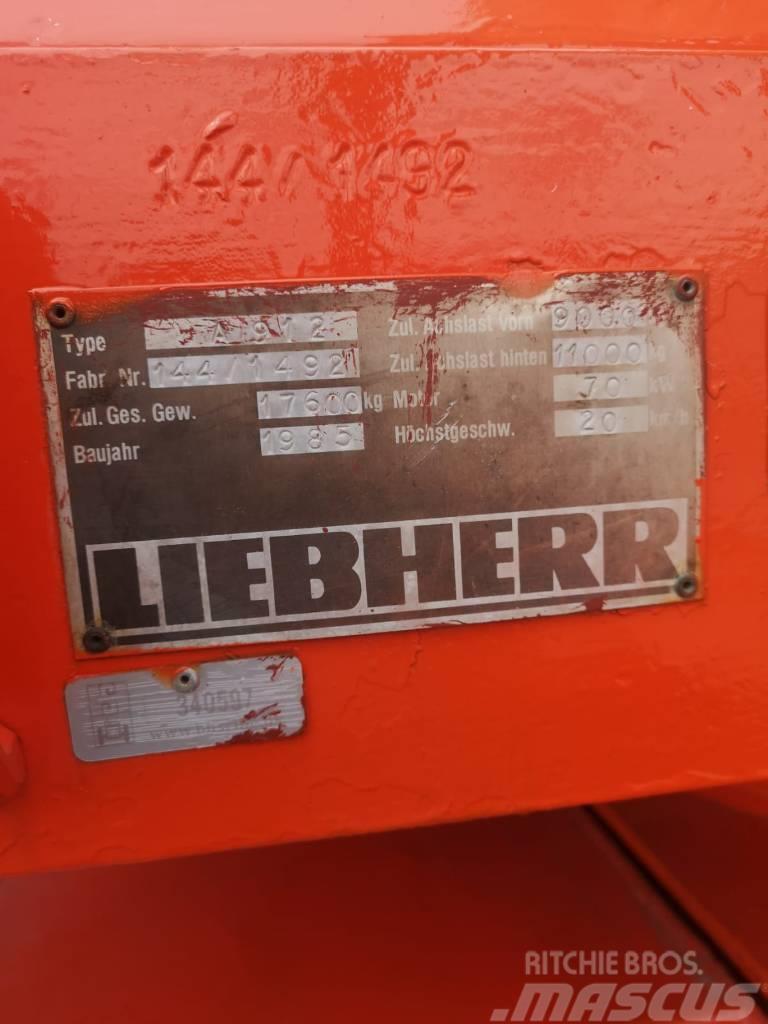 Liebherr A 912 Excavatoare cu roti