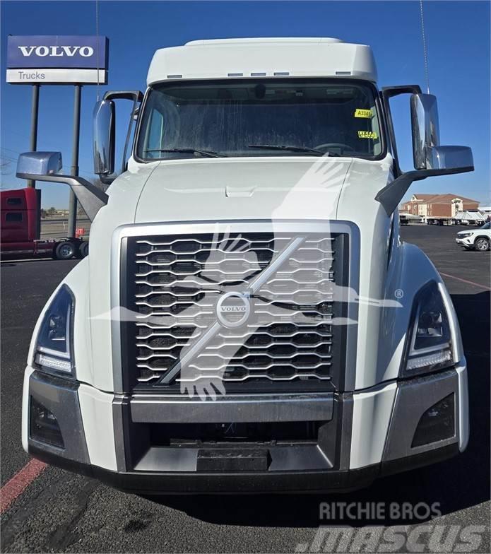 Volvo VNL64T740 Autotractoare