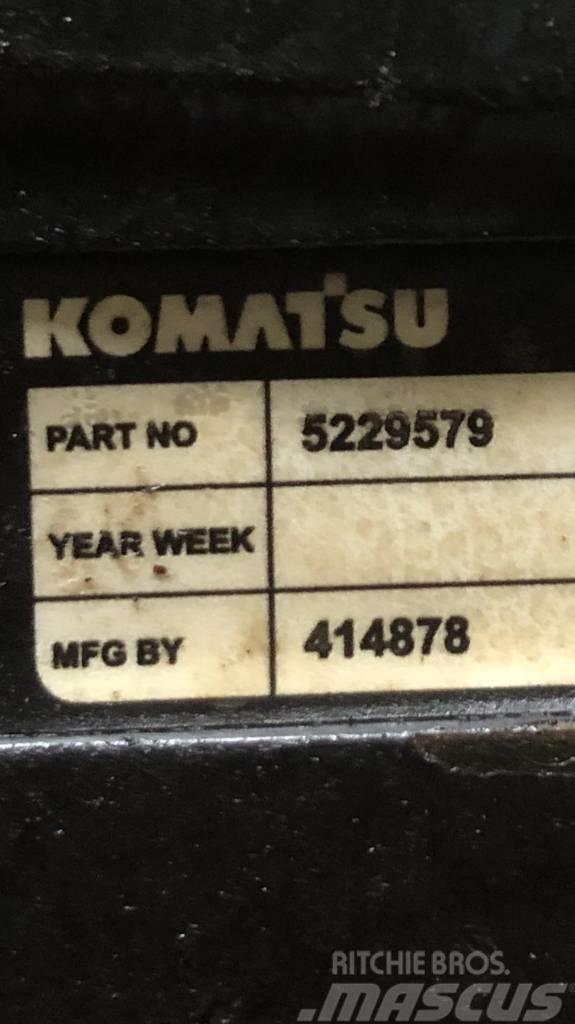 Komatsu Rotator Motoare