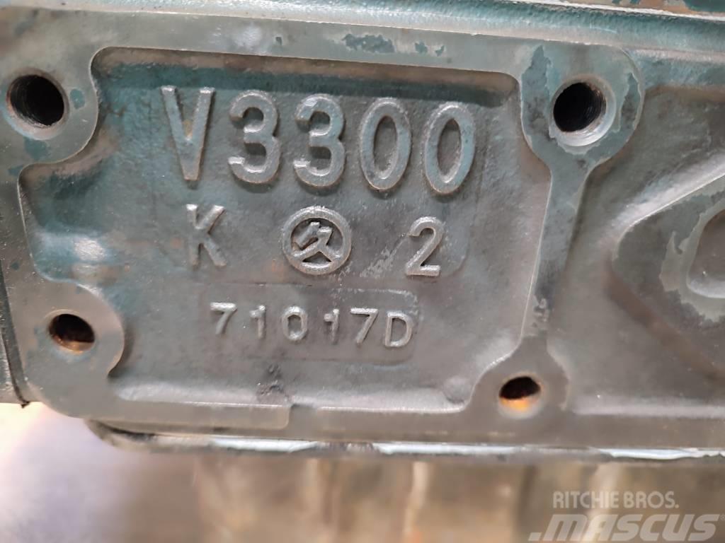 Kubota V3300 complete engine Motoare