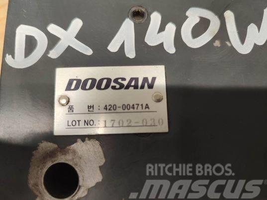 Doosan DX 140 W (1702-030) hydraulic block Hidraulice