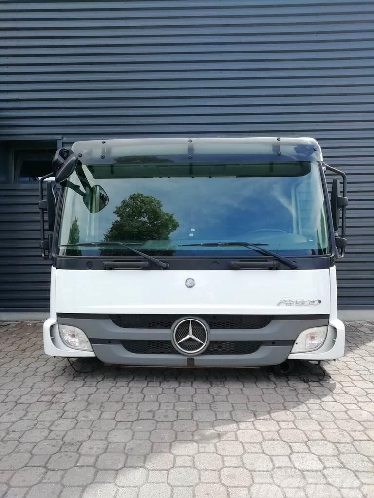 Mercedes-Benz Atego - Euro 5 Cabine si interior