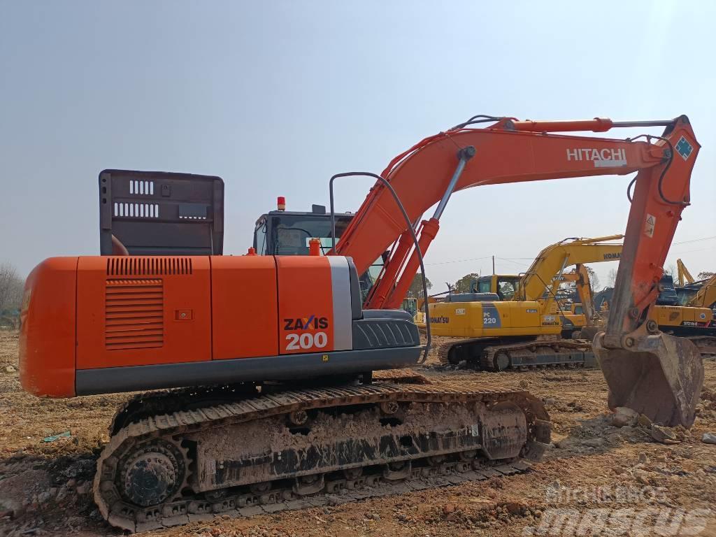 Hitachi ZX 200 Excavatoare 7t - 12t