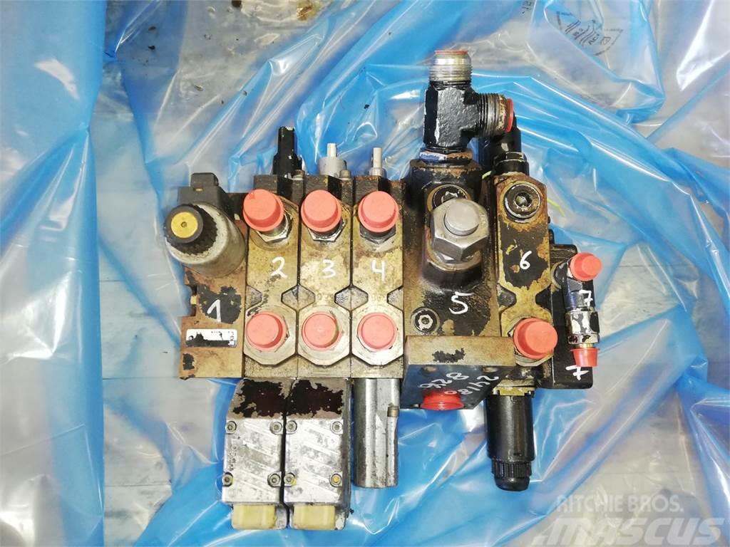 Massey Ferguson 8240 Remote control valve Hidraulice