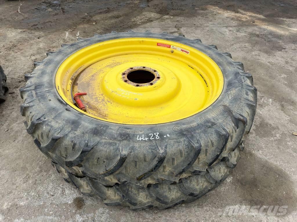 Kleber 300/95 R46 - 320/85 R32 WHEELS Tyres, wheels and rims