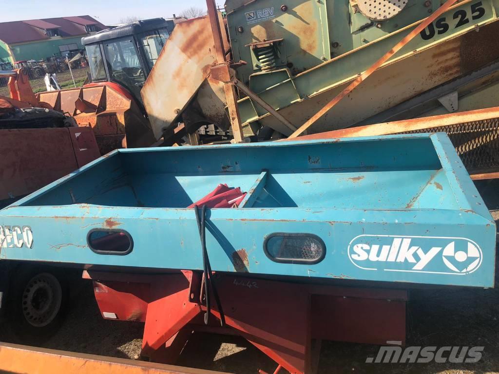 Sulky DPX 1504 Împrastierea mineralelor