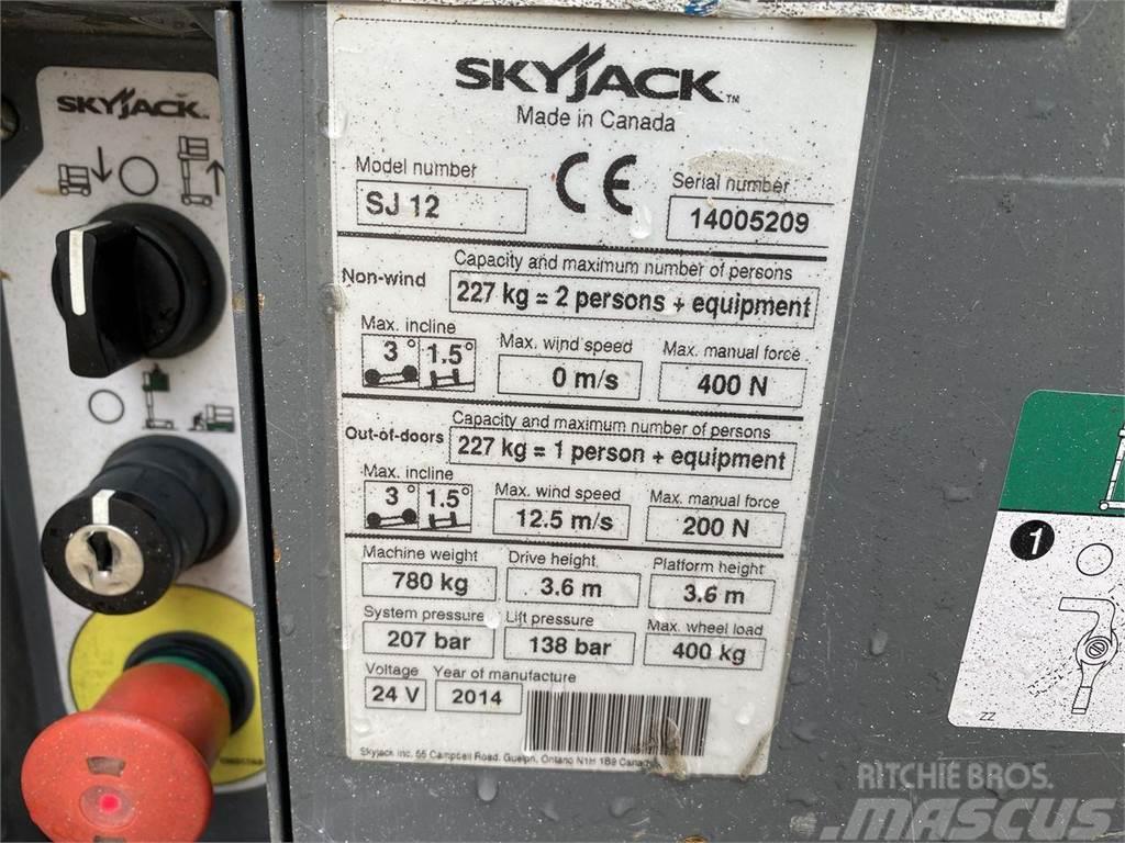 SkyJack SJ12 Ascensoare verticale catarg
