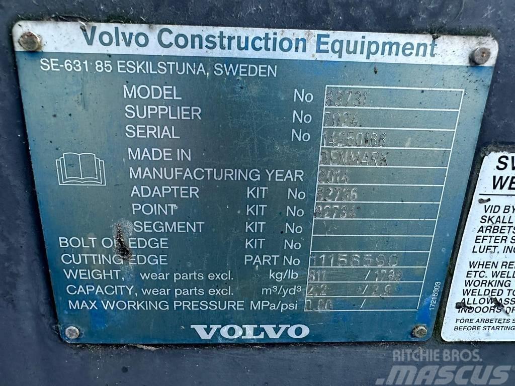Volvo Bucket 2500mm Pistoane