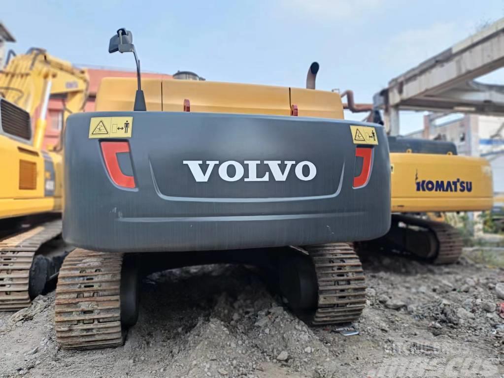 Volvo 480 Excavatoare pe senile