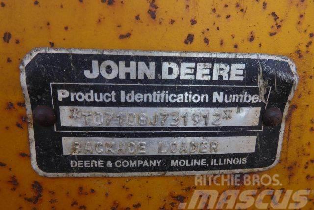 John Deere 710B Buldoexcavatoare
