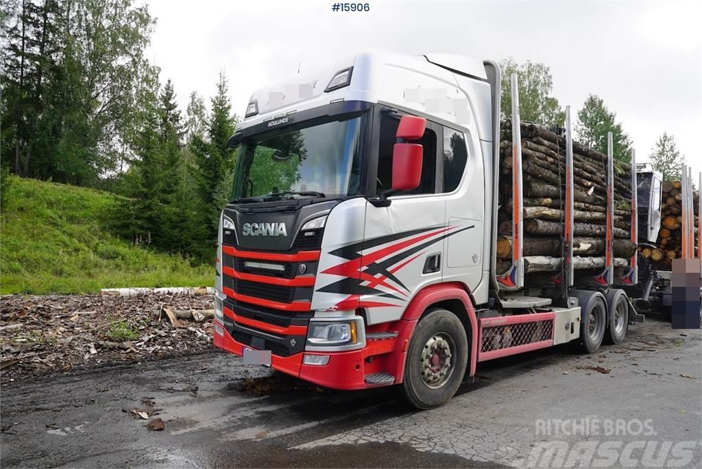Scania R650 6x4 timber truck with crane Camion pentru lemne