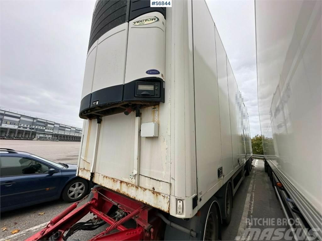 Ekeri L/L-5 refrigerated trailer with openable side & re Remorci frigorifice