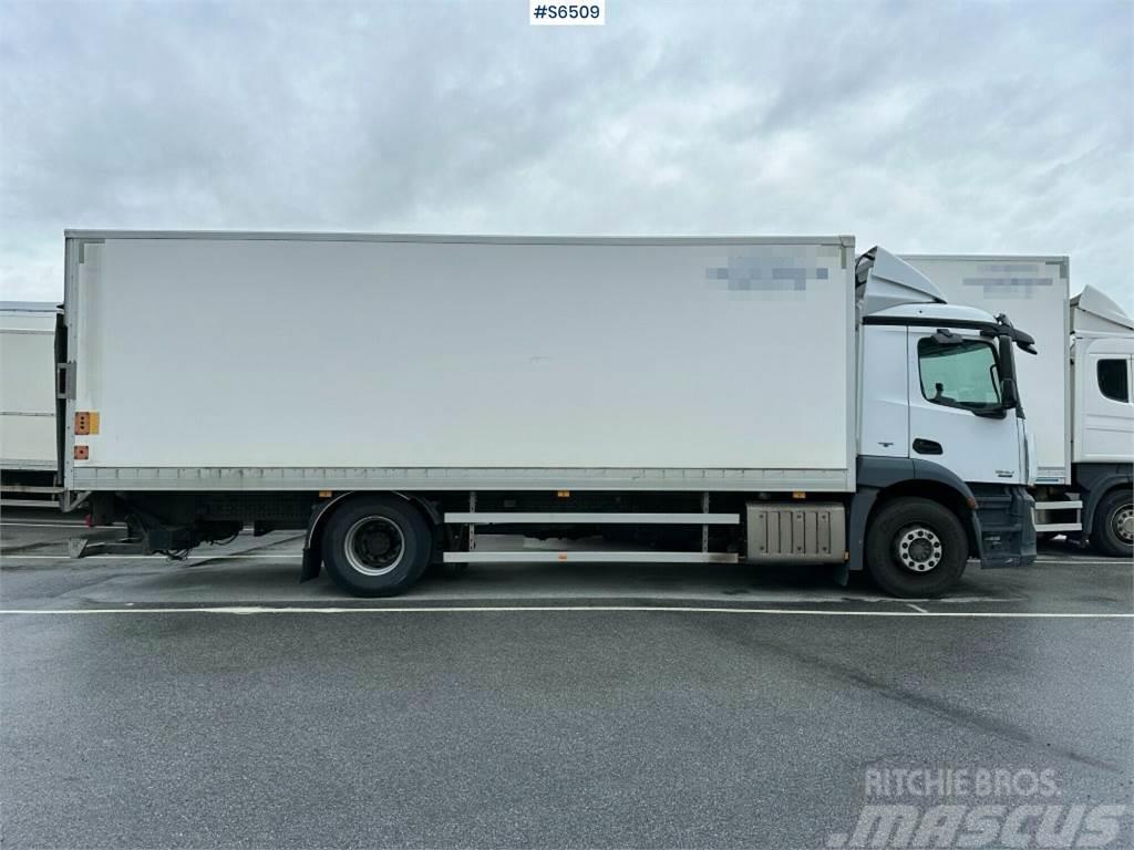 Mercedes-Benz Antos 1840 Box Truck With Tail Lift Autocamioane
