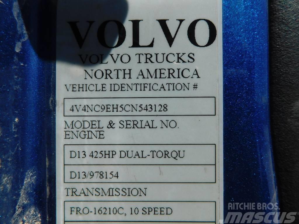 Volvo VNL64T660 Autotractoare