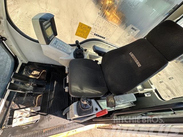 Liebherr R 914 C CAB Cabine si interior