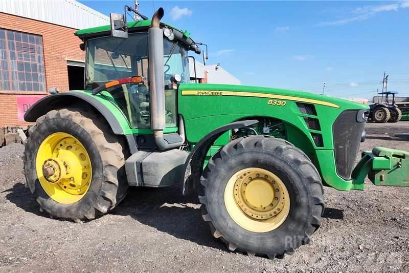 John Deere JD 8330 Tractor Now stripping for spares. Tractoare