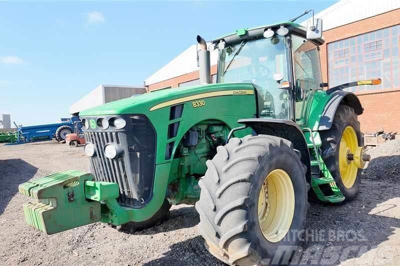 John Deere JD 8330 Tractor Now stripping for spares. Tractoare