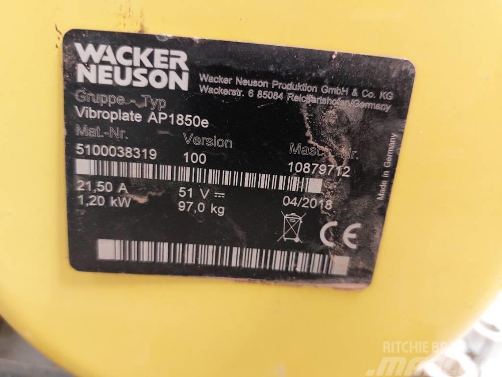 Wacker Neuson AP1850e Vibratoare