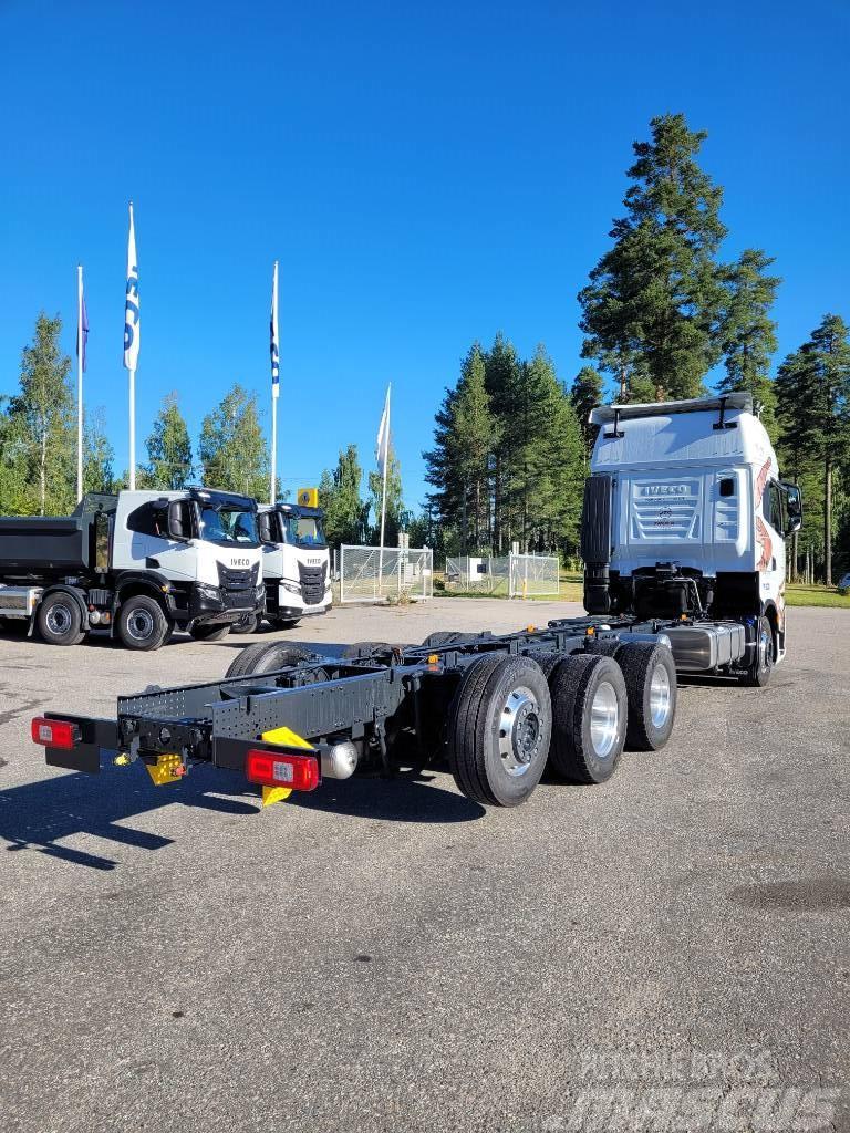 Iveco X-Way 570 8x4x4 Camion transport aschii