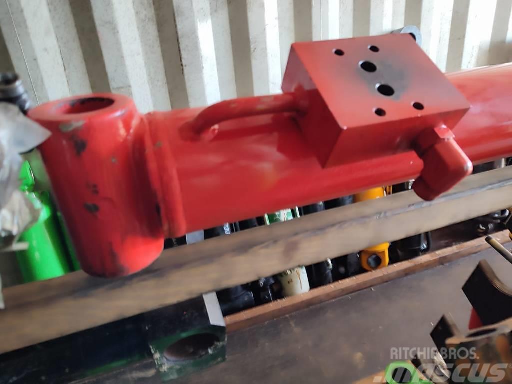 Manitou MVT 1337 arm extension hydraulic cylinder Hidraulice