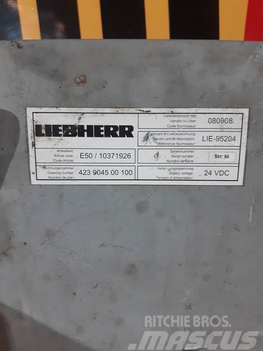 Liebherr R916 Cabine si interior