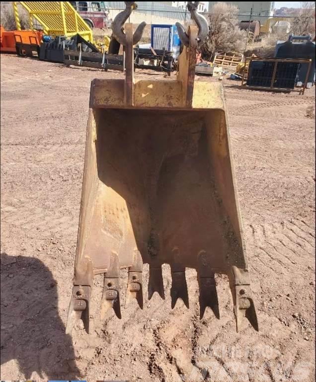  24 inch Excavator/ Backhoe Ripper Bucket Alte componente