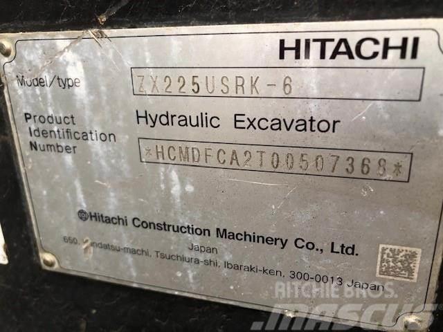 Hitachi ZX225USRK-6 Excavatoare pe senile