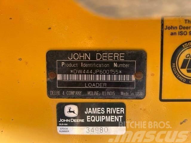 John Deere 444J Incarcator pe pneuri