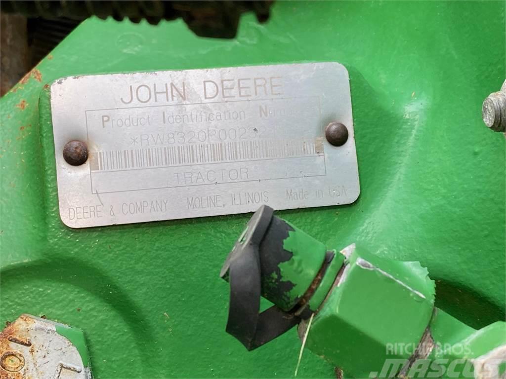 John Deere 8320 Tractoare
