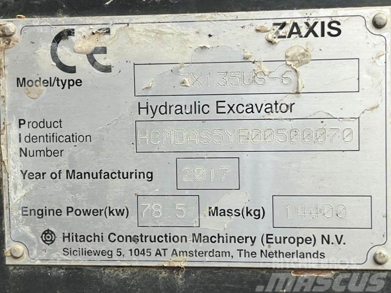 Hitachi Pelle sur chenille ZX135 US 14T Excavatoare pe senile